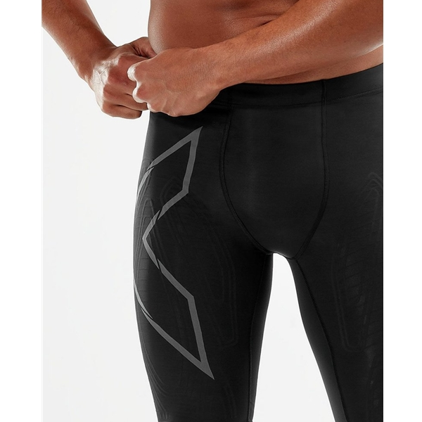 2Xu Light Speed Compression Shorts Men 3 2Xu Light Speed Compression Shorts Men - Image 3