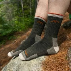 Darn Tough Hiker Micro Crew Sock Cushion 28 Darn Tough Hiker Micro Crew Sock Cushion -pyöräkauppa 76381 5 olive