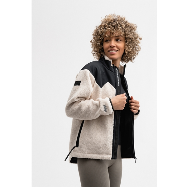 Mountain Works Usx Hybrid Pile Fleece 17 Mountain Works Usx Hybrid Pile Fleece - Image 17